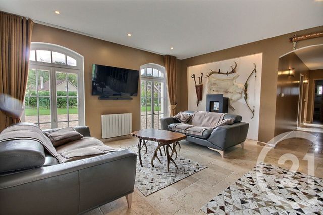 Maison à vendre - 4 pièces - 121 m2 - La Ferte St Cyr - 41 - CENTRE