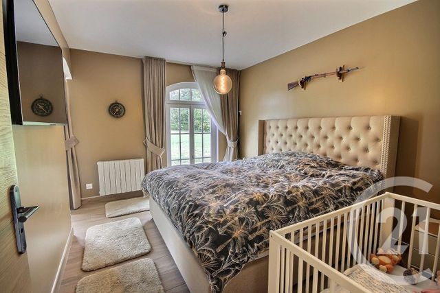 Maison à vendre - 4 pièces - 121 m2 - La Ferte St Cyr - 41 - CENTRE