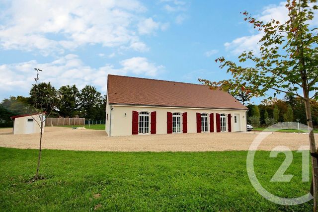 Maison à vendre - 4 pièces - 121 m2 - La Ferte St Cyr - 41 - CENTRE