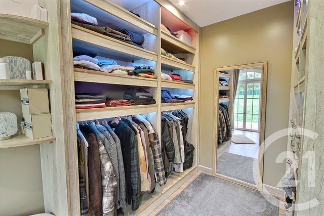 Maison à vendre - 4 pièces - 121 m2 - La Ferte St Cyr - 41 - CENTRE