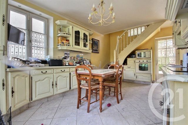 Afficher la photo en grand Maison à vendre - 6 pièces - 226 m2 - Beaugency - 45 - CENTRE