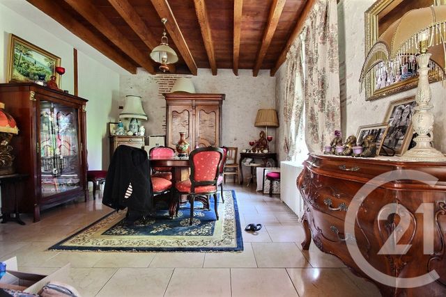 Afficher la photo en grand Maison à vendre - 6 pièces - 226 m2 - Beaugency - 45 - CENTRE