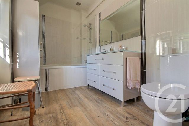 Afficher la photo en grand Maison à vendre - 6 pièces - 226 m2 - Beaugency - 45 - CENTRE