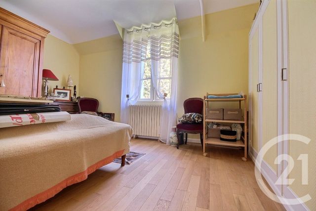 Afficher la photo en grand Maison à vendre - 6 pièces - 226 m2 - Beaugency - 45 - CENTRE