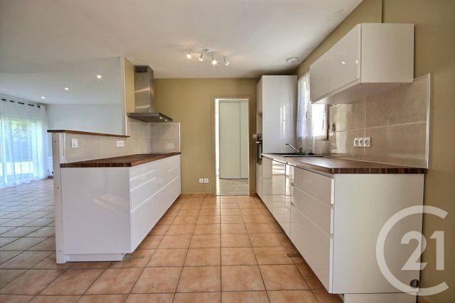 Maison à vendre - 5 pièces - 103,66 m2 - Dhuizon - 41 - CENTRE