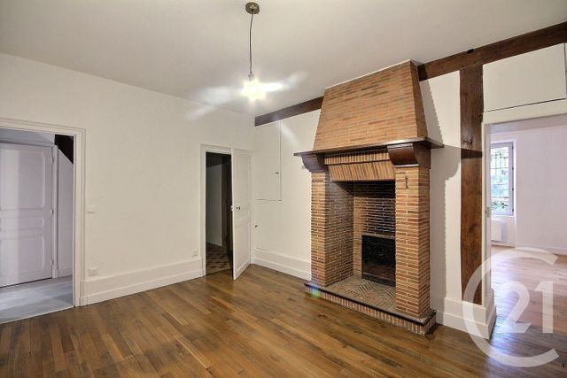 Maison &agrave; louer - 5 pi&egrave;ces - 149 m2 - Mer - 41 - CENTRE