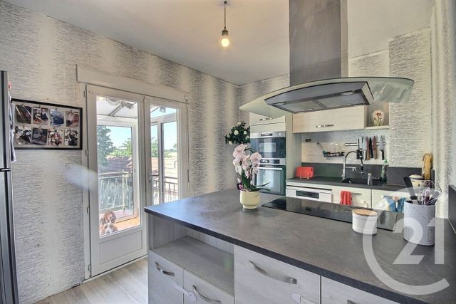 Maison &agrave; vendre - 4 pi&egrave;ces - 99,51 m2 - St Laurent Nouan - 41 - CENTRE