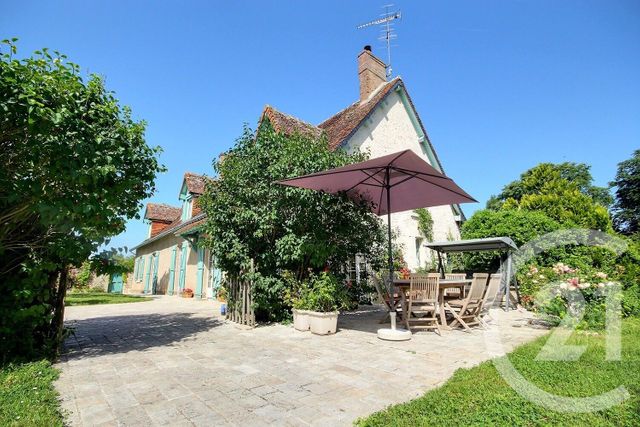 Maison &agrave; vendre - 7 pi&egrave;ces - 242,50 m2 - Villebarou - 41 - CENTRE