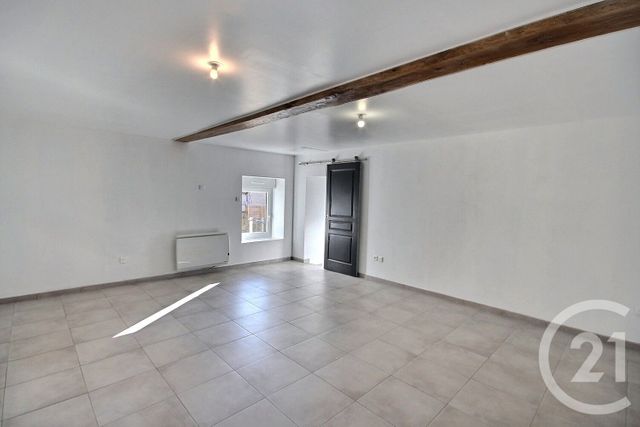 Maison &agrave; louer - 4 pi&egrave;ces - 98 m2 - Maves - 41 - CENTRE