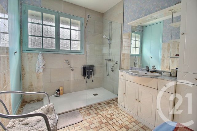 Maison à vendre - 5 pièces - 136,93 m2 - Marchenoir - 41 - CENTRE