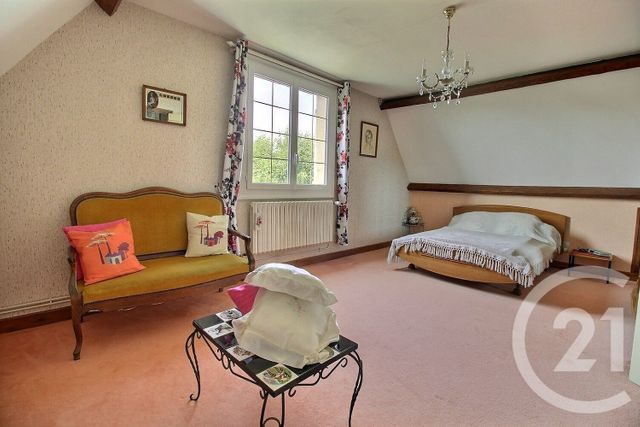 Maison à vendre - 5 pièces - 136,93 m2 - Marchenoir - 41 - CENTRE