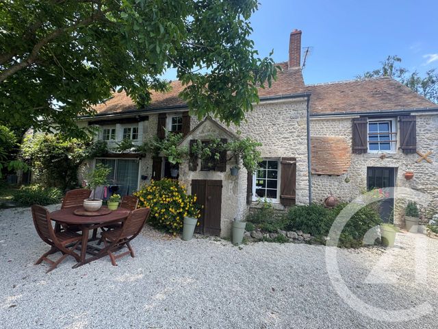 Maison à vendre - 6 pièces - 228 m2 - Ormes - 45 - CENTRE