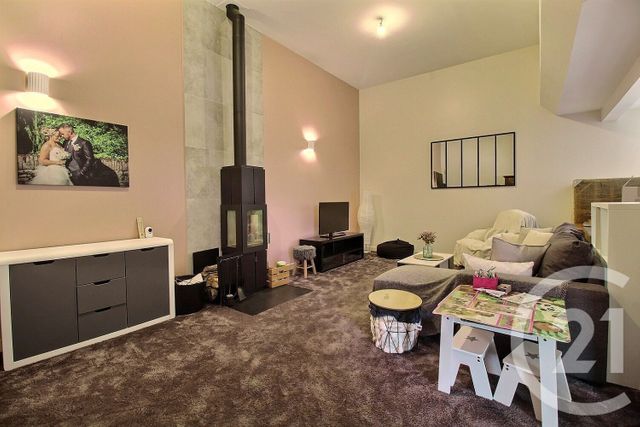 Maison à vendre - 6 pièces - 228 m2 - Ormes - 45 - CENTRE