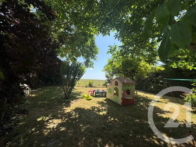 Maison à vendre - 6 pièces - 228 m2 - Ormes - 45 - CENTRE