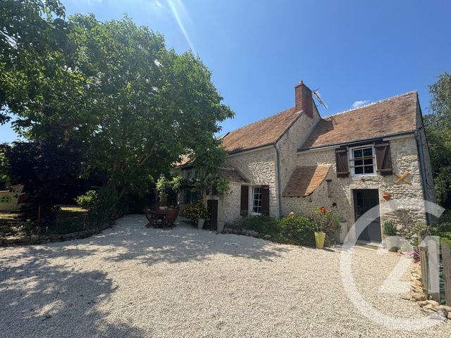 Maison à vendre - 6 pièces - 228 m2 - Charsonville - 45 - CENTRE