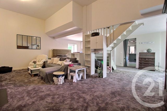 Maison à vendre - 6 pièces - 228 m2 - Ormes - 45 - CENTRE