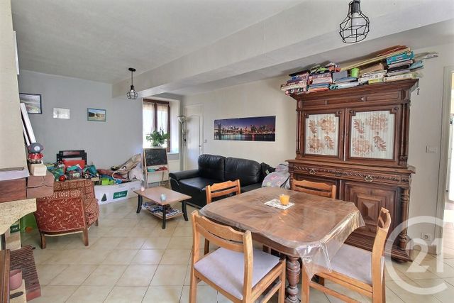Maison &agrave; vendre - 2 pi&egrave;ces - 64,40 m2 - Charsonville - 45 - CENTRE