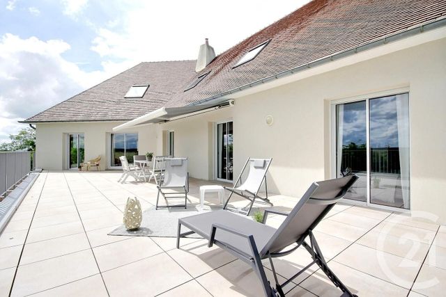Maison à vendre - 9 pièces - 241 m2 - Veuzain Sur Loire - 41 - CENTRE