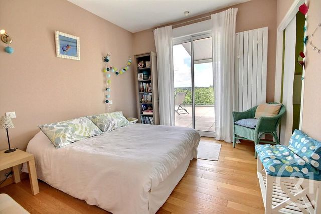 Maison à vendre - 9 pièces - 241 m2 - Veuzain Sur Loire - 41 - CENTRE