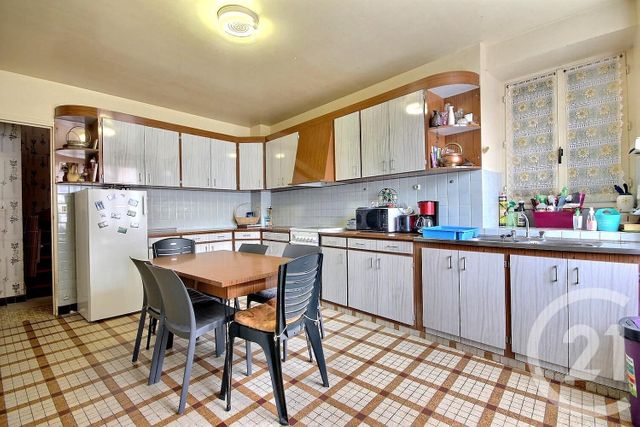 Maison à vendre - 6 pièces - 185 m2 - Cour Sur Loire - 41 - CENTRE