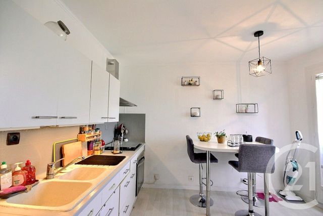 Appartement F4 &agrave; vendre - 4 pi&egrave;ces - 94 m2 - Blois - 41 - CENTRE