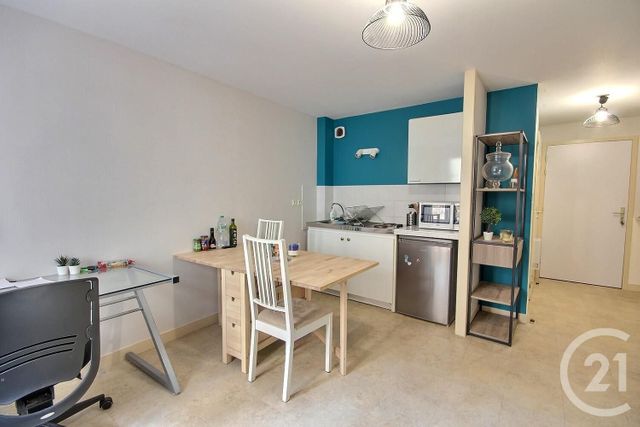 Appartement Studio à louer - 1 pièce - 25,27 m2 - Blois - 41 - CENTRE