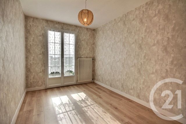 Maison &agrave; louer - 4 pi&egrave;ces - 91 m2 - Talcy - 41 - CENTRE