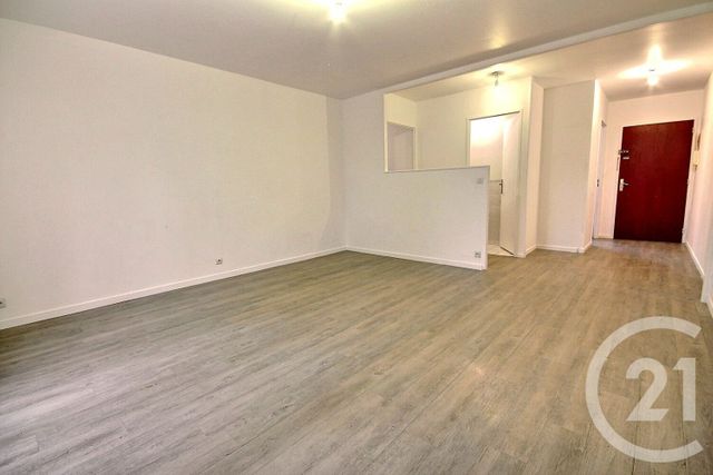 Appartement F3 &agrave; vendre - 3 pi&egrave;ces - 67 m2 - La Chaussee St Victor - 41 - CENTRE