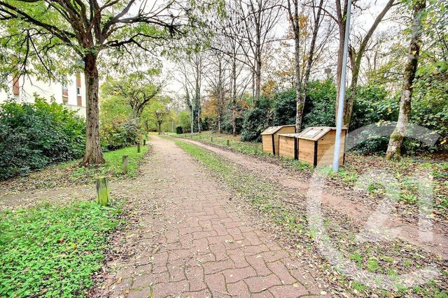 Appartement F3 &agrave; vendre - 3 pi&egrave;ces - 67 m2 - La Chaussee St Victor - 41 - CENTRE