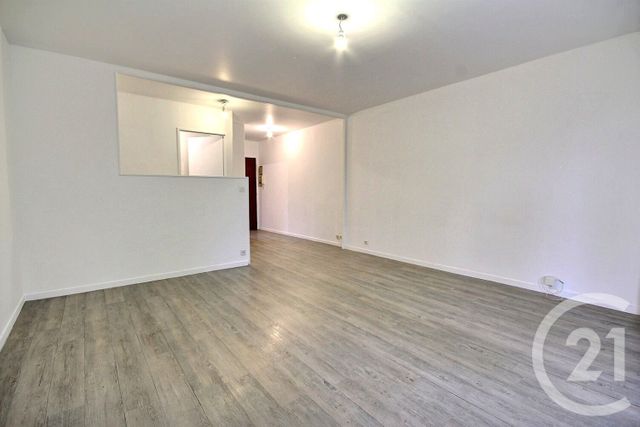 Appartement F3 &agrave; vendre - 3 pi&egrave;ces - 67 m2 - La Chaussee St Victor - 41 - CENTRE