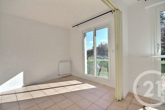 Appartement F2 bis à louer - 3 pièces - 57,24 m2 - La Chaussee St Victor - 41 - CENTRE