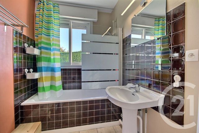 Appartement F2 bis à louer - 3 pièces - 57,24 m2 - La Chaussee St Victor - 41 - CENTRE