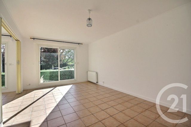 Appartement F2 bis à louer - 3 pièces - 57,24 m2 - La Chaussee St Victor - 41 - CENTRE