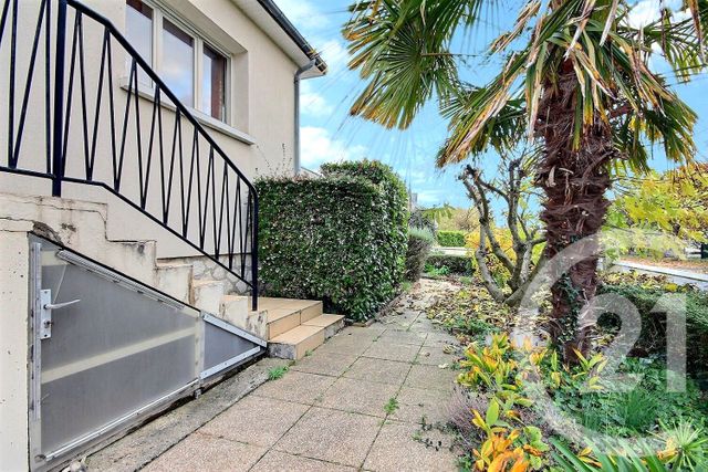 Maison à vendre - 4 pièces - 119 m2 - La Chaussee St Victor - 41 - CENTRE