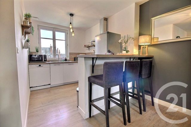 Afficher la photo en grand Appartement F4 à vendre - 4 pièces - 97,31 m2 - Blois - 41 - CENTRE