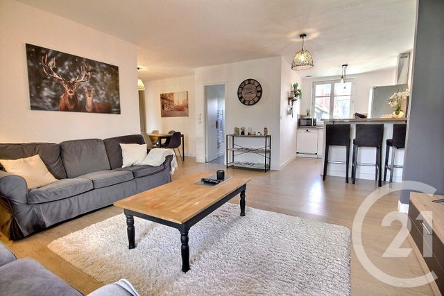 Afficher la photo en grand Appartement F4 à vendre - 4 pièces - 97,31 m2 - Blois - 41 - CENTRE