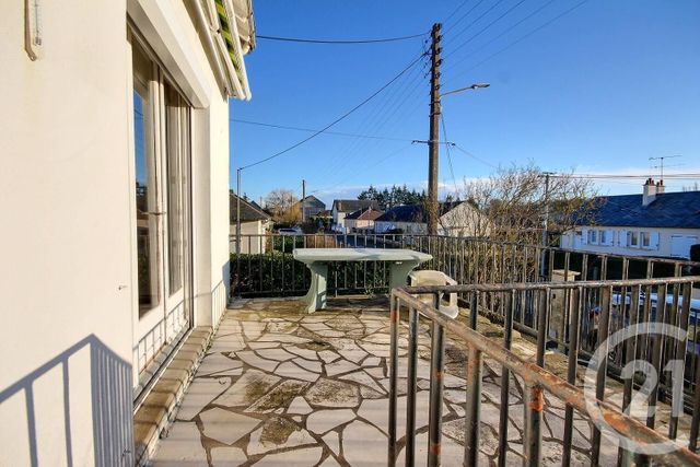 Maison à louer - 6 pièces - 162 m2 - St Amand Longpre - 41 - CENTRE