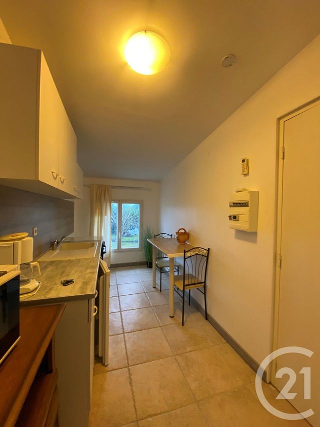 Appartement F1 à louer SUEVRES