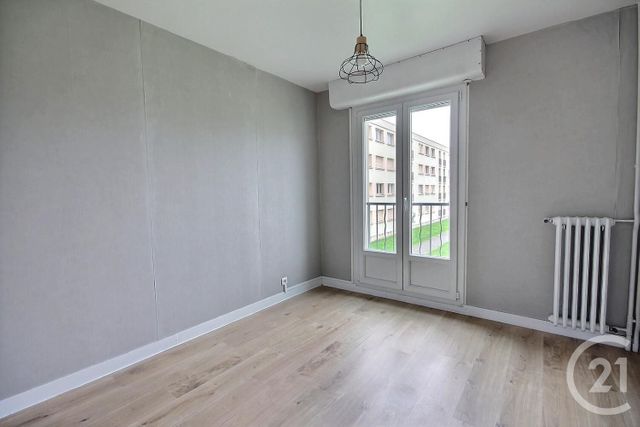 Appartement T4 à louer - 4 pièces - 98 m2 - Blois - 41 - CENTRE