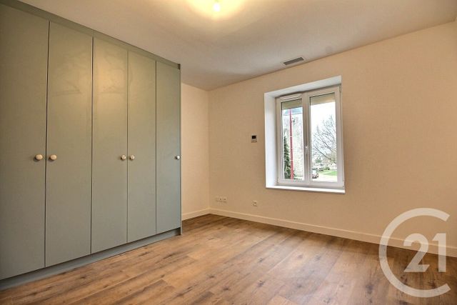 Maison à louer - 4 pièces - 110 m2 - Charsonville - 45 - CENTRE