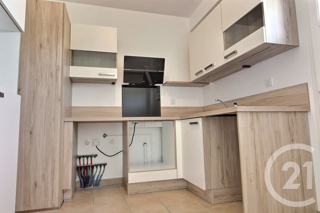 Maison &agrave; louer - 5 pi&egrave;ces - 161,89 m2 - St Ouen - 41 - CENTRE