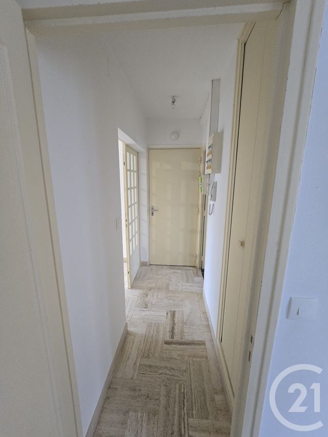 Appartement F3 &agrave; louer - 3 pi&egrave;ces - 55 m2 - Blois - 41 - CENTRE