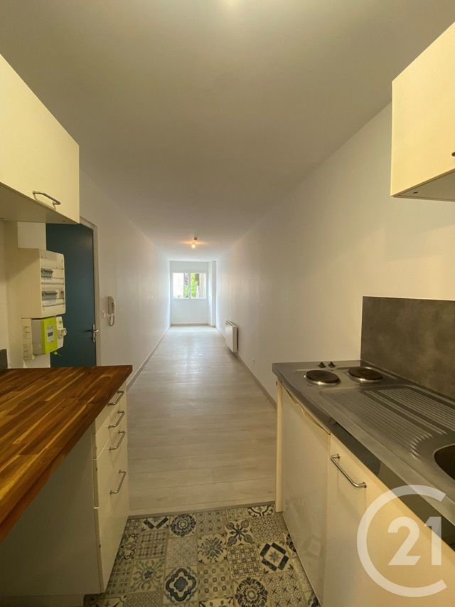 Appartement F1 &agrave; louer - 1 pi&egrave;ce - 22,13 m2 - Mer - 41 - CENTRE