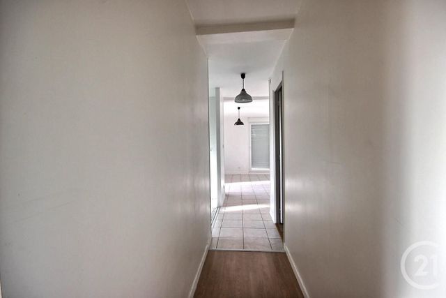 Maison &agrave; louer - 4 pi&egrave;ces - 88,34 m2 - Mer - 41 - CENTRE