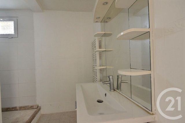 Maison &agrave; louer - 4 pi&egrave;ces - 88,34 m2 - Mer - 41 - CENTRE