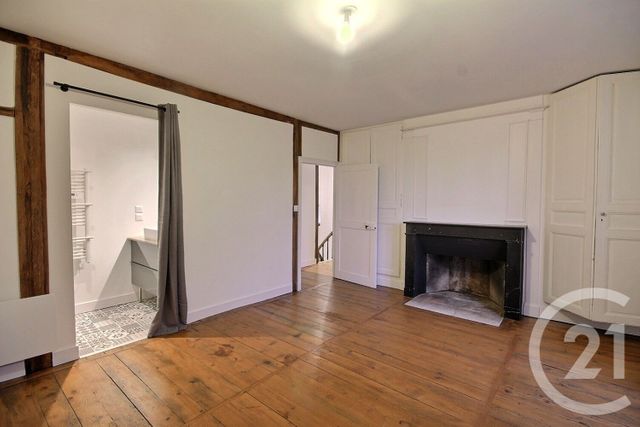 Maison &agrave; louer - 5 pi&egrave;ces - 149 m2 - Mer - 41 - CENTRE