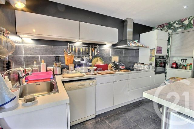 Appartement &agrave; vendre - 5 pi&egrave;ces - 99 m2 - La Chaussee St Victor - 41 - CENTRE