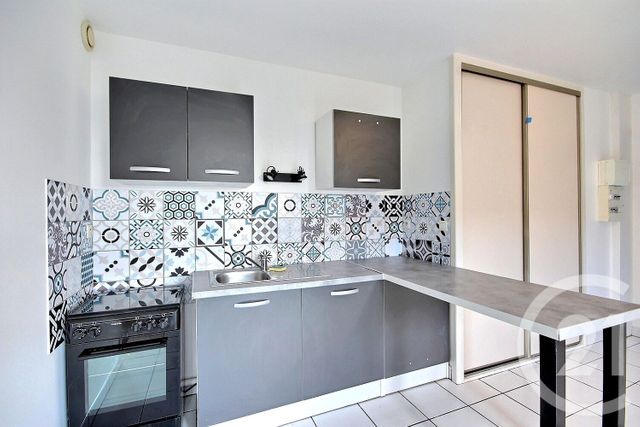 Appartement F2 &agrave; louer - 2 pi&egrave;ces - 36 m2 - Mont Pres Chambord - 41 - CENTRE