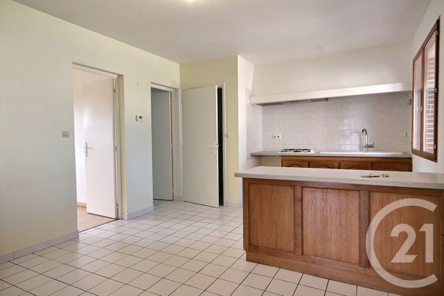 Maison &agrave; louer - 3 pi&egrave;ces - 100 m2 - Blois - 41 - CENTRE