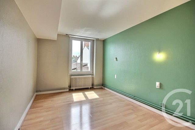 Maison &agrave; louer - 5 pi&egrave;ces - 121 m2 - Bracieux - 41 - CENTRE